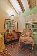 Aithrio Guesthouse