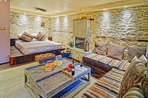 Aithrio Guesthouse