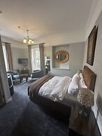 Long Quay House