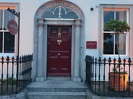 Long Quay House