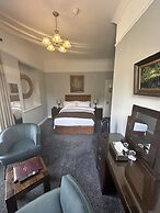 Long Quay House