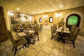 Hotel La Mansion Suiza