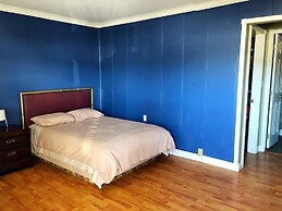 Stampeder Motel