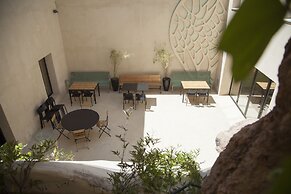 Hotel Restaurante Galeria Essentia