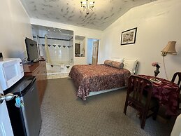 Holiday Motel