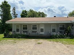 Holiday Motel