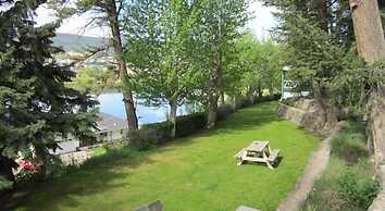 Lakeside Motel