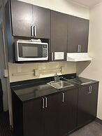 Northern Lights Inn & Suites