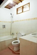 Yuli Bungalows
