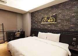 Military 75 Hotel