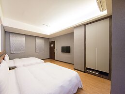 Military 75 Hotel