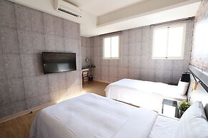 Military 75 Hotel