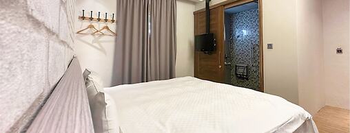 Military 75 Hotel
