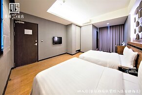 Military 75 Hotel