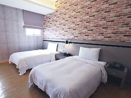 Military 75 Hotel