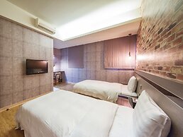 Military 75 Hotel