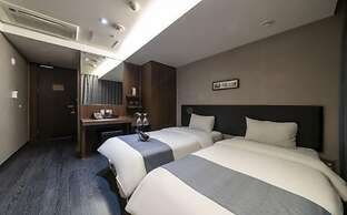Grand Palace Hotel