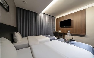 Grand Palace Hotel