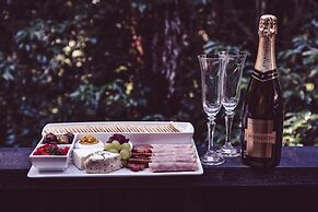 Belle Le Vie