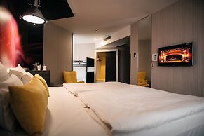 Science Hotel