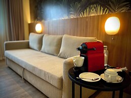 Luisita Central Park Hotel
