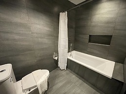 Luisita Central Park Hotel