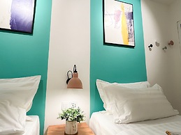 Apple 1 Hotel Gurney