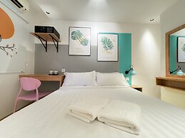 Apple 1 Hotel Gurney