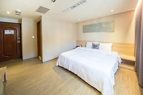 Smile 73 Hotel