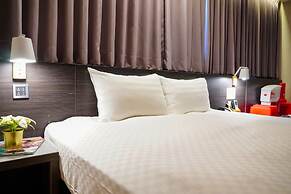 Smile 73 Hotel