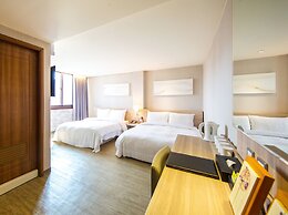 Smile 73 Hotel