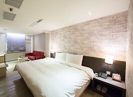 Smile 73 Hotel