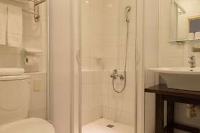 Lishan Guest House