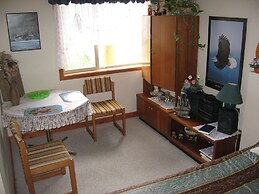 Pinewood Guesthouse