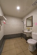 Shanghai Hotel