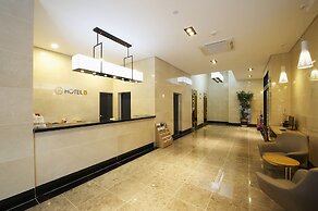 Hotel B