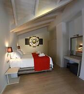 Aura Boutique Hotel