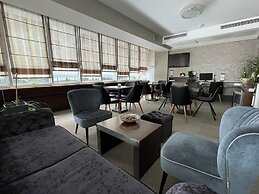 Queen's Hotel