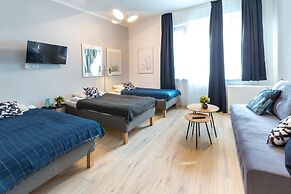 FriendHouse Apartments