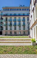 FriendHouse Apartments