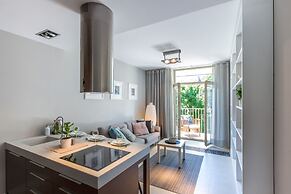 FriendHouse Apartments