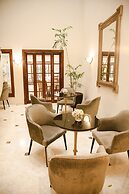Los Tallanes Hotel & Suites