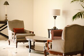 Los Tallanes Hotel & Suites