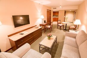 Los Tallanes Hotel & Suites