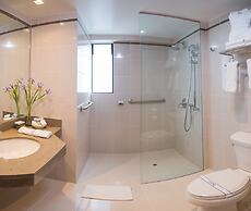 Los Tallanes Hotel & Suites