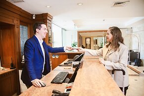 Los Tallanes Hotel & Suites