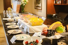 Los Tallanes Hotel & Suites