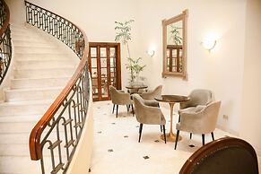 Los Tallanes Hotel & Suites