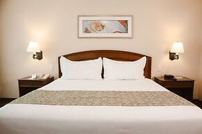 Los Tallanes Hotel & Suites