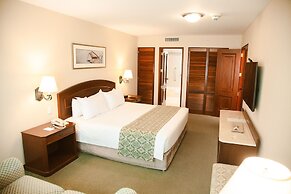 Los Tallanes Hotel & Suites